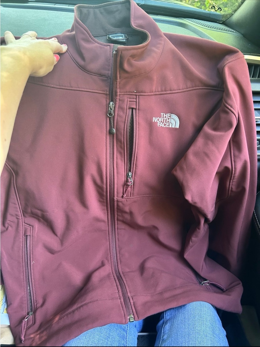 The North Face Woman Large Maroon Full-Zip Softshell Jacket